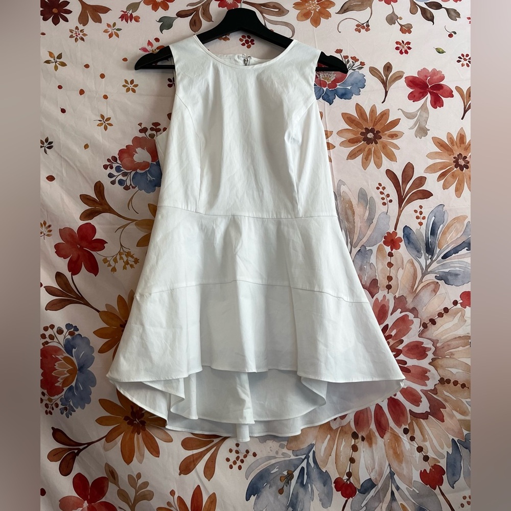 NWT White House Black Market Women 4 Zip Back Sleeveless Peplum Bodice Tunic Top
